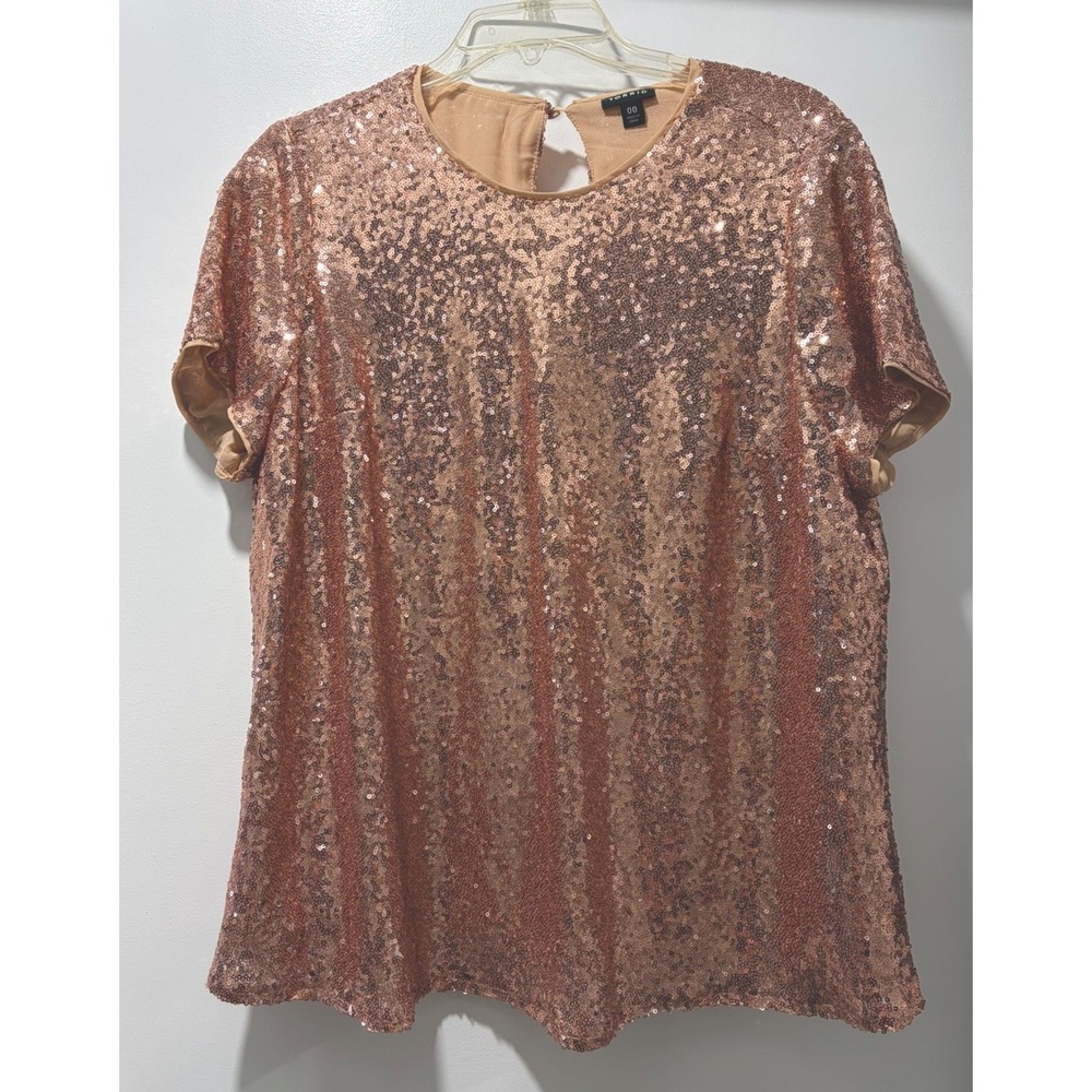 Torrid Abbey Rose Gold Sequin Top Size 00 (US 10) Short Sleeve Blouse Relaxed
